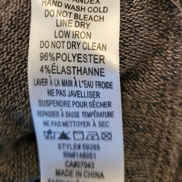 Monteau Sweater Dress..Perfect for Fall/Winter - Picture 4 of 8